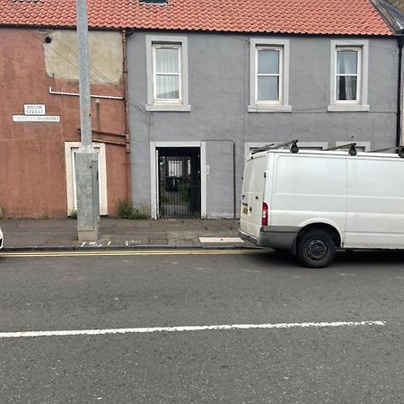 1 Bed Flat At Drum Street EDI Exterior photo