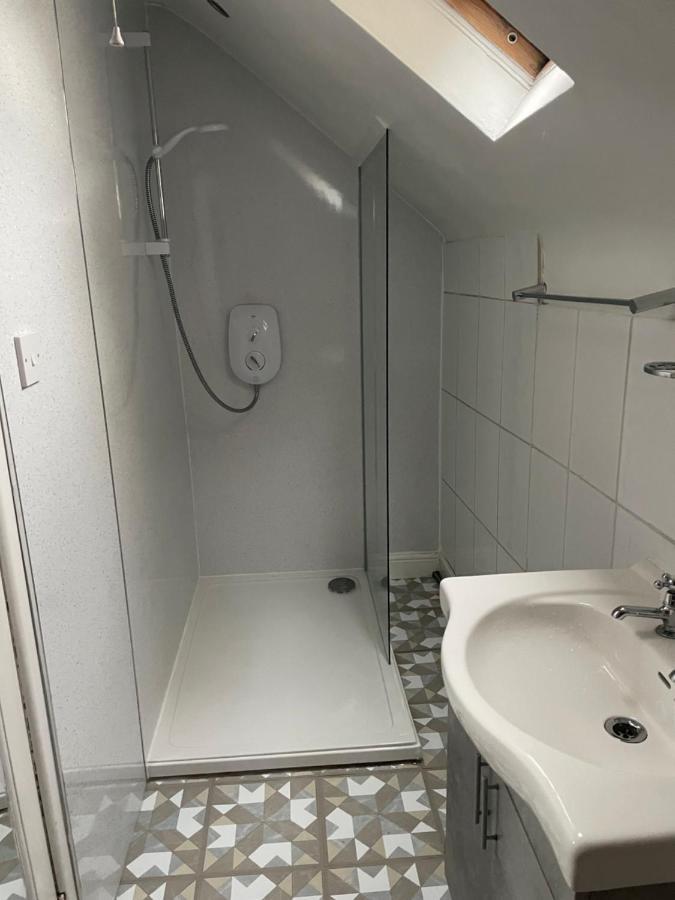 1 Bed Flat At Drum Street EDI Exterior photo